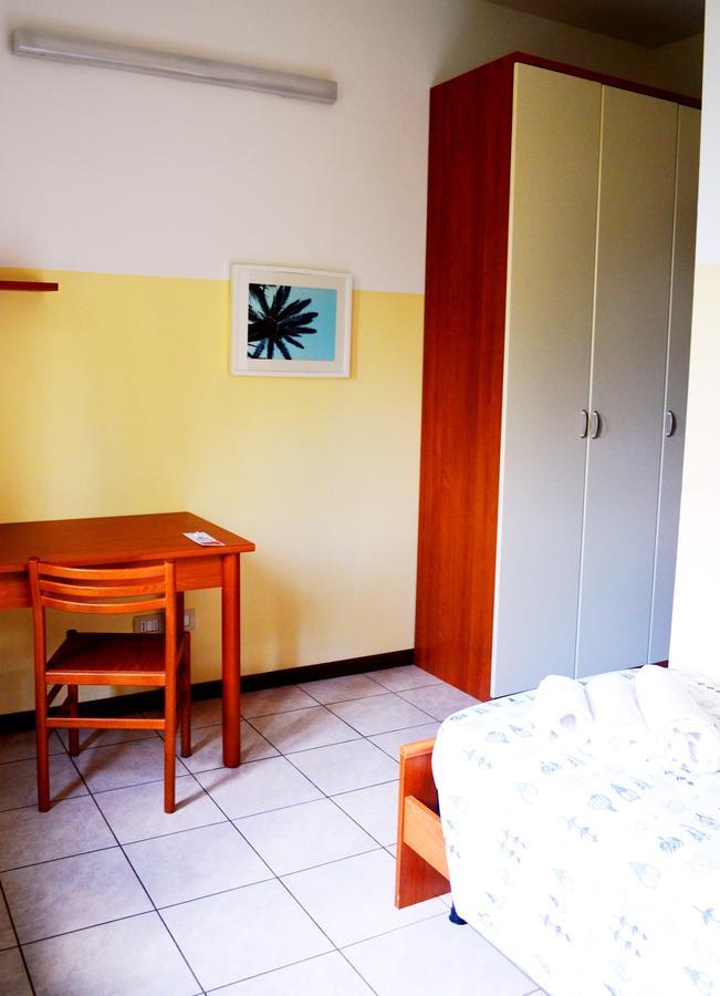 Casa Per Ferie Achille Ricci Affittacamere *